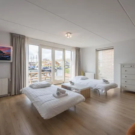 Meerzicht 70 - Vakantiehuis Aan Het Water! * Uitgeest