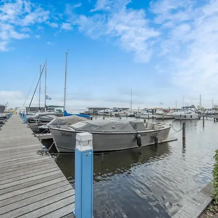 Meerzicht 70 - Aan Het Water! 度假居