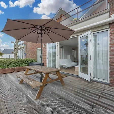 Holiday home Meerzicht 70 - Vakantiehuis Aan Het Water! *
