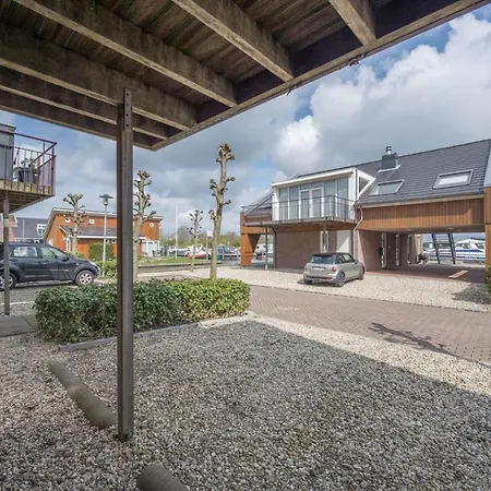 Holiday home Meerzicht 70 - Vakantiehuis Aan Het Water! *