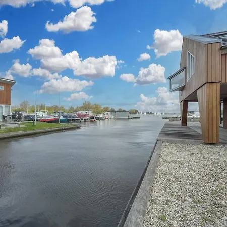 Casa vacanze Meerzicht 70 - Aan Het Water! Uitgeest