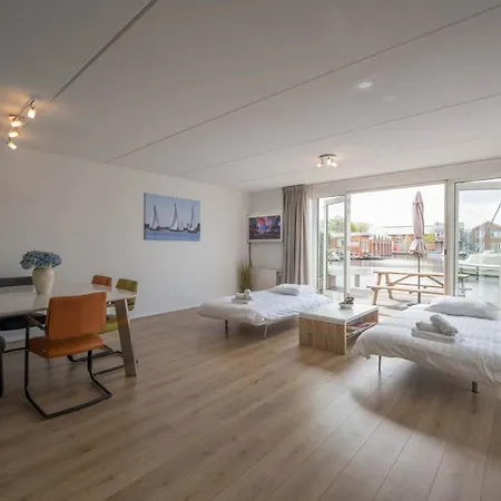 Meerzicht 70 - Aan Het Water! Casa vacanze Uitgeest